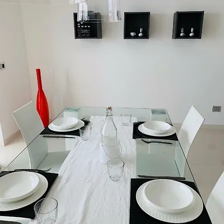 Villa White