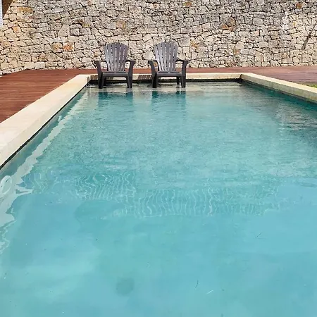 Villa White